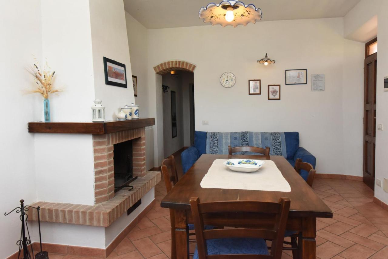 Agriturismo La Valle Del Sole กัสตีลีโยเน ดิ ออร์ชา ภายนอก รูปภาพ