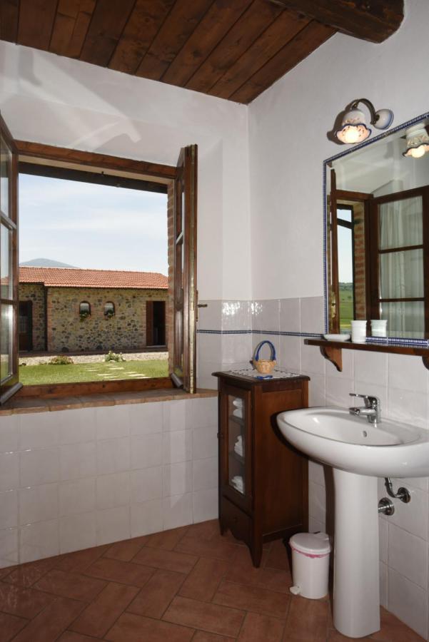 Agriturismo La Valle Del Sole กัสตีลีโยเน ดิ ออร์ชา ภายนอก รูปภาพ