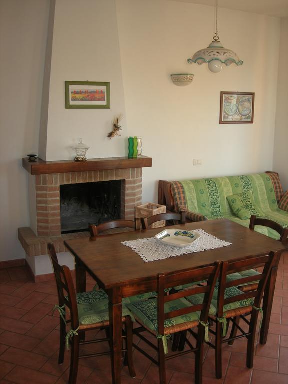Agriturismo La Valle Del Sole กัสตีลีโยเน ดิ ออร์ชา ห้อง รูปภาพ