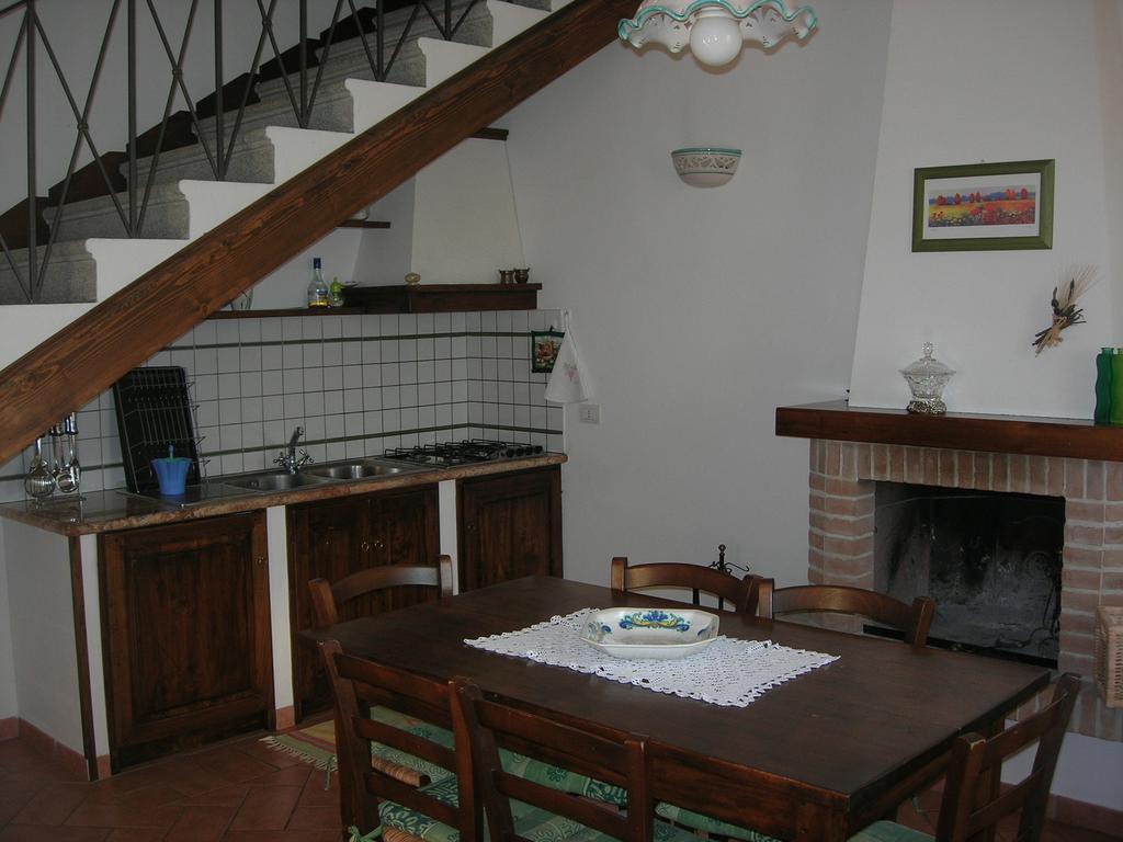 Agriturismo La Valle Del Sole กัสตีลีโยเน ดิ ออร์ชา ห้อง รูปภาพ