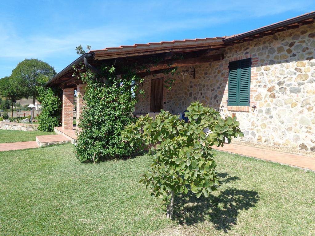 Agriturismo La Valle Del Sole กัสตีลีโยเน ดิ ออร์ชา ภายนอก รูปภาพ