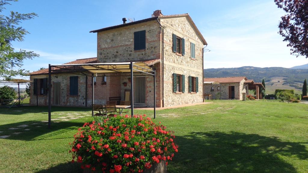 Agriturismo La Valle Del Sole กัสตีลีโยเน ดิ ออร์ชา ภายนอก รูปภาพ