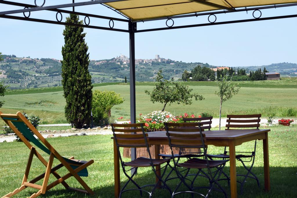 Agriturismo La Valle Del Sole กัสตีลีโยเน ดิ ออร์ชา ภายนอก รูปภาพ