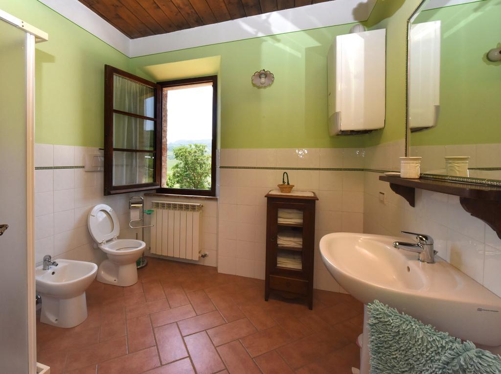 Agriturismo La Valle Del Sole กัสตีลีโยเน ดิ ออร์ชา ภายนอก รูปภาพ