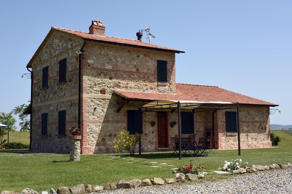Agriturismo La Valle Del Sole กัสตีลีโยเน ดิ ออร์ชา ภายนอก รูปภาพ